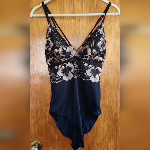 Auden Other - Floral Lace Bodysuit